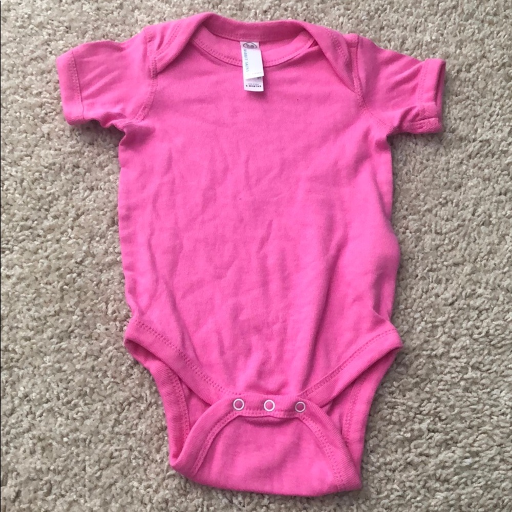 Baby Onsie size 6months - New